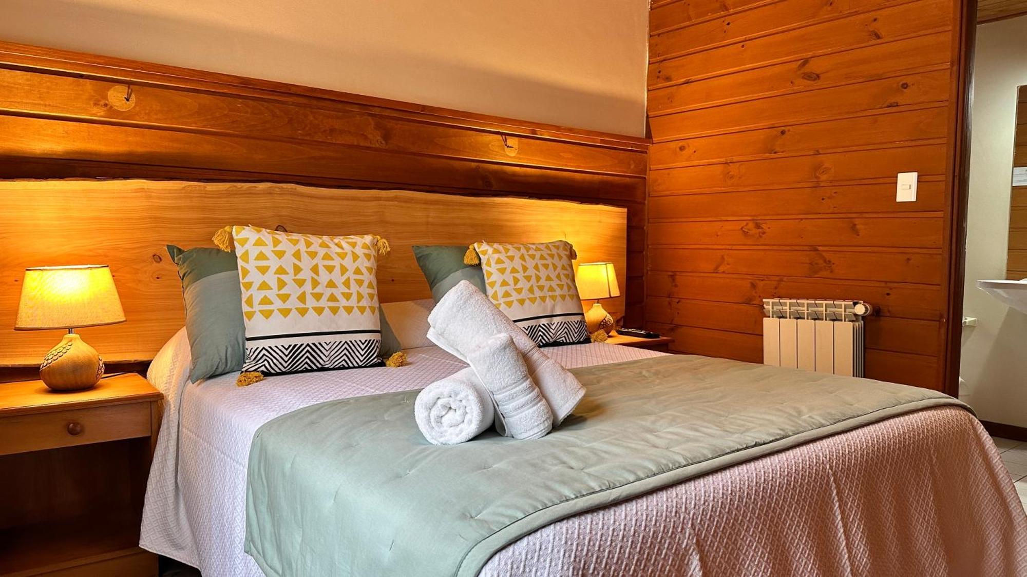 Hotel El Coihue ปูกอน ภายนอก รูปภาพ